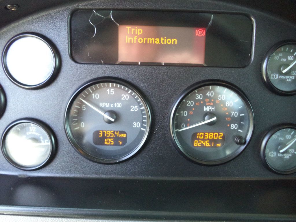 2015 Peterbilt 348 w/ JerrDan 26ft Industrial Carrier  Tandem Axle - 23054794 - 44