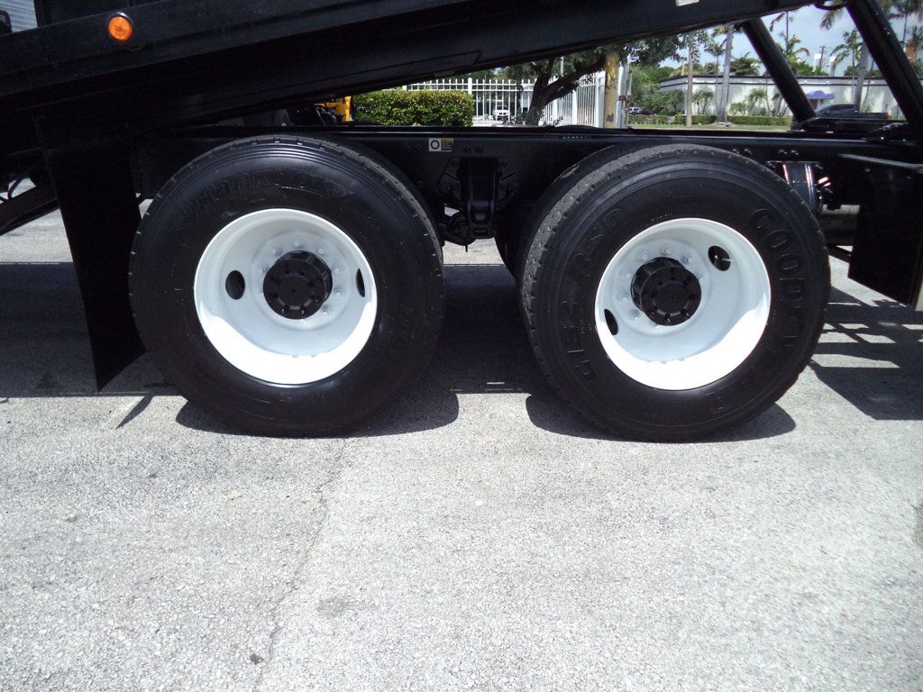 2015 Peterbilt 348 w/ JerrDan 26ft Industrial Carrier Tandem Axle Rollback - 23054794 - 18