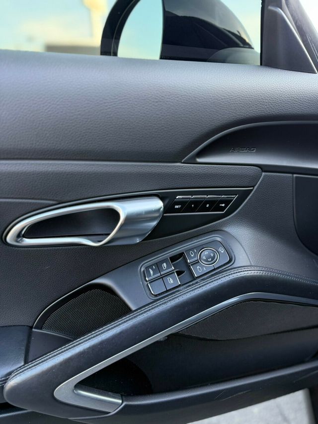 2015 Porsche 911  - 22999166 - 17