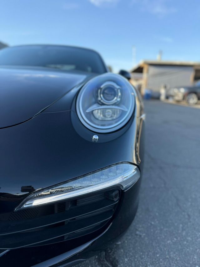 2015 Porsche 911  - 22999166 - 24