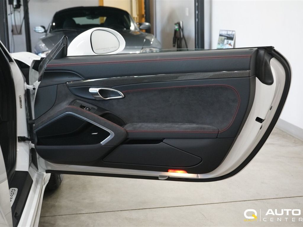 2015 Porsche 911  - 22939173 - 18