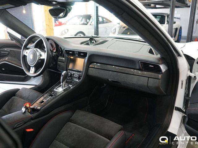 2015 Porsche 911  - 22939173 - 44