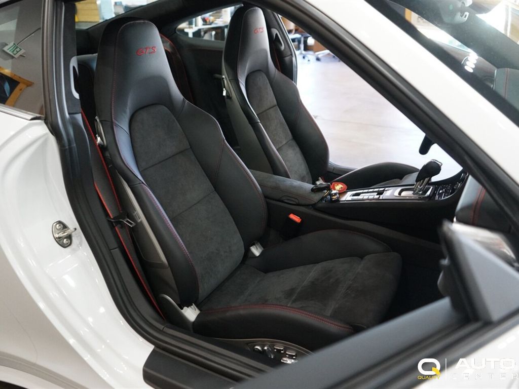 2015 Porsche 911  - 22939173 - 47