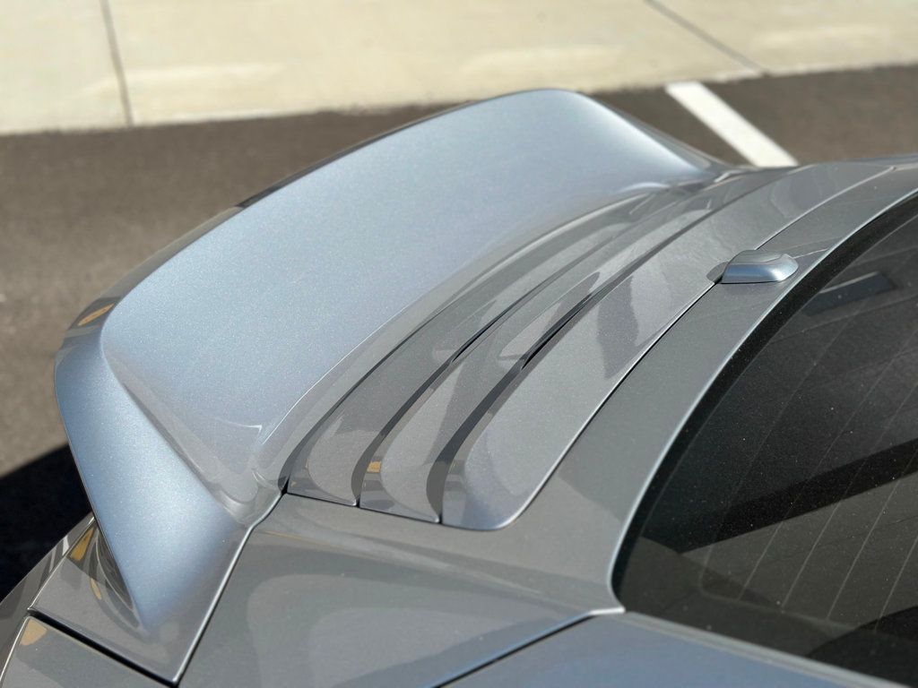 2015 Porsche 911 GTS Coupe photo 10
