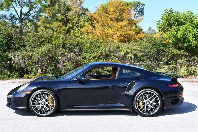 2015 Porsche 911 2 Door Coupe Turbo S W/Burmester Sound and Premium Package Plus - 22957643 - 24