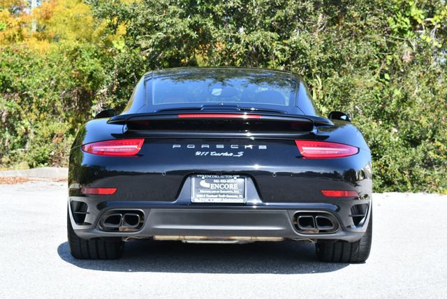 2015 Porsche 911 2 Door Coupe Turbo S W/Burmester Sound and Premium Package Plus - 22957643 - 28