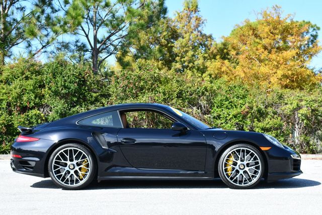 2015 Porsche 911 2 Door Coupe Turbo S W/Burmester Sound and Premium Package Plus - 22957643 - 31