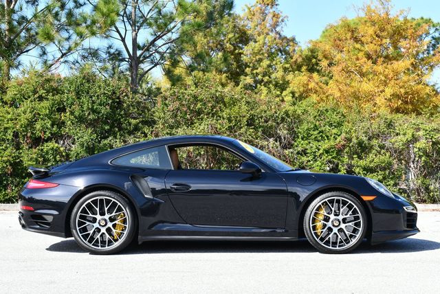 2015 Porsche 911 2 Door Coupe Turbo S W/Burmester Sound and Premium Package Plus - 22957643 - 6