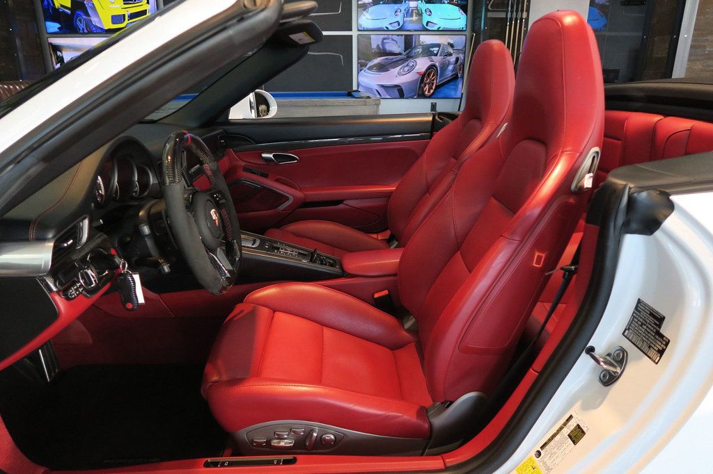 2015 Porsche 911 2dr Cabriolet Turbo S - 22962103 - 13