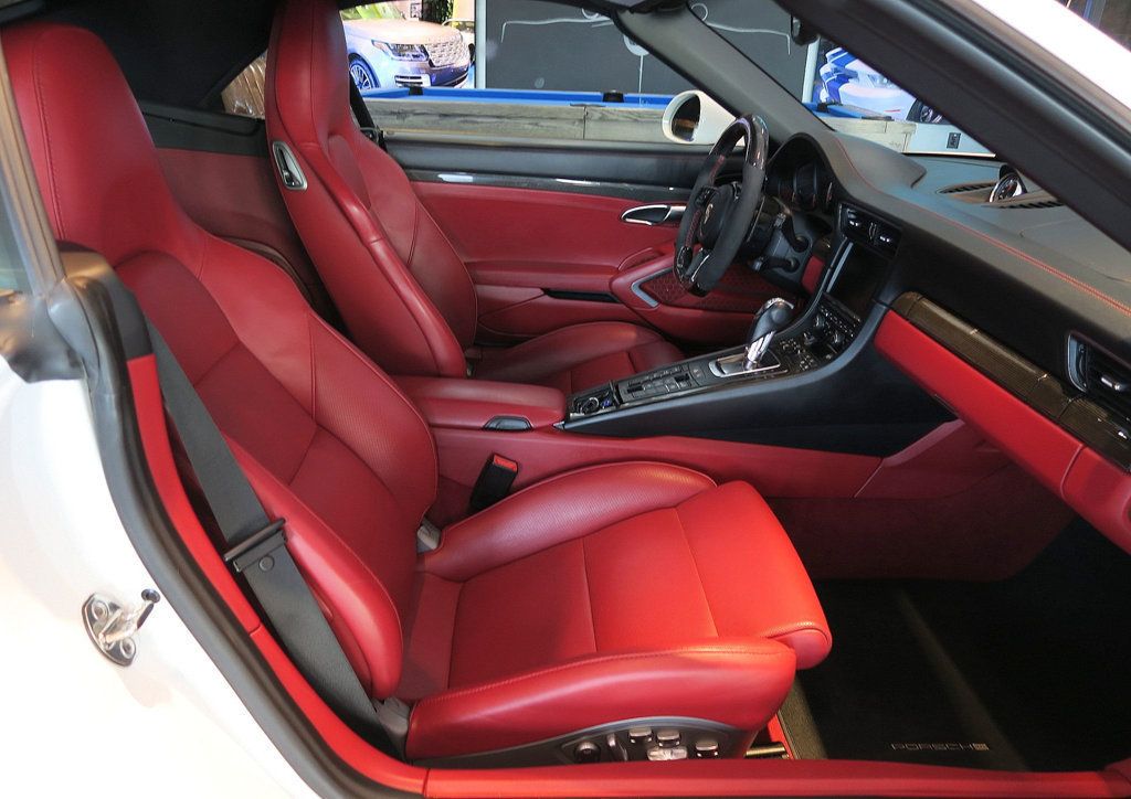 2015 Porsche 911 2dr Cabriolet Turbo S - 22962103 - 28