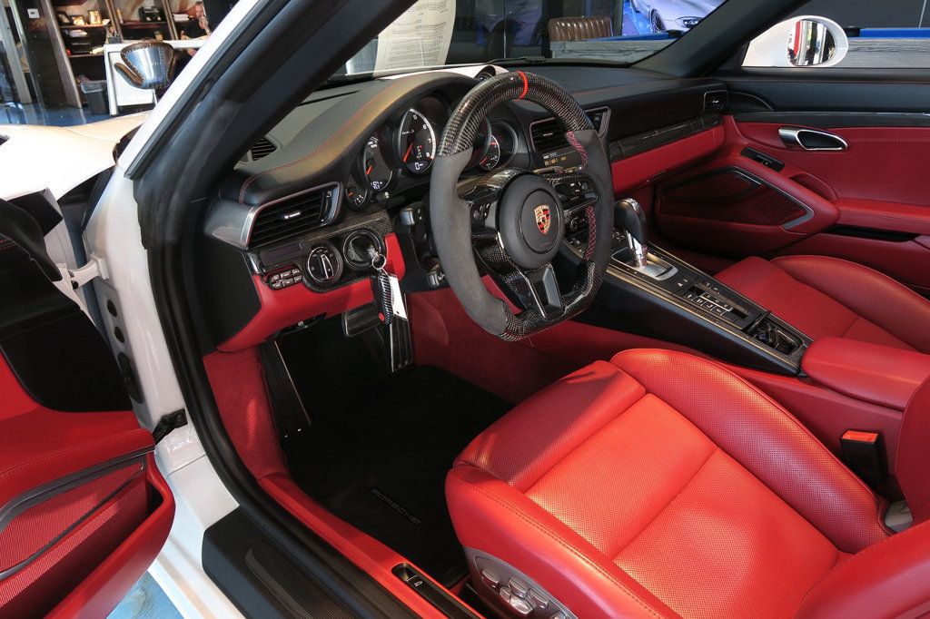 2015 Porsche 911 2dr Cabriolet Turbo S - 22962103 - 38