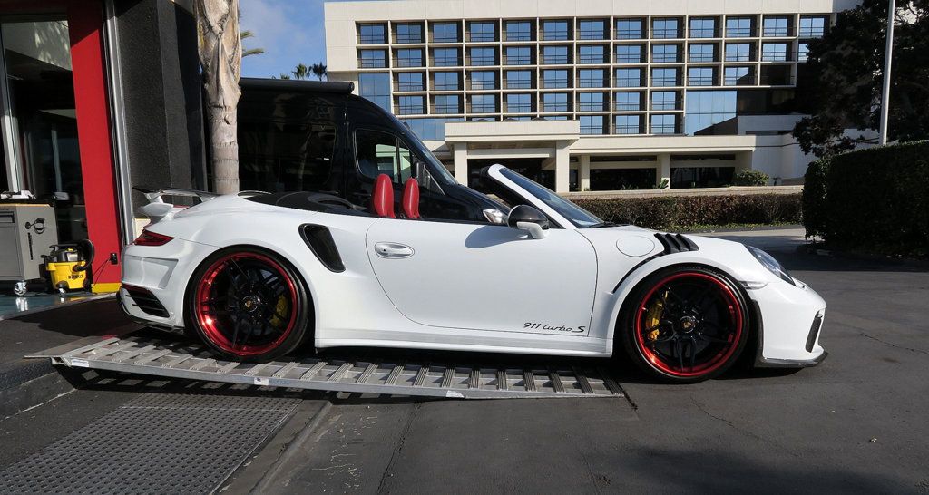 2015 Porsche 911 2dr Cabriolet Turbo S - 22962103 - 54