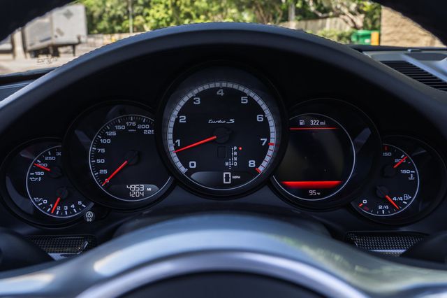 2015 Porsche 911 2dr Cabriolet Turbo S - 22902476 - 17