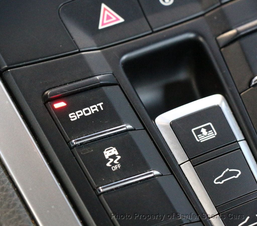 2015 Porsche 911 2dr Carrera - 22848111 - 28