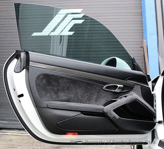 2015 Porsche 911 2dr Coupe GT3 - 23020215 - 17