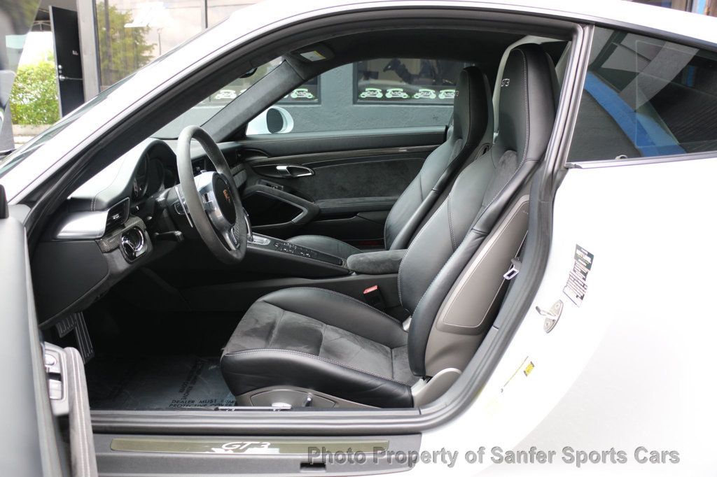 2015 Porsche 911 2dr Coupe GT3 - 23020215 - 22