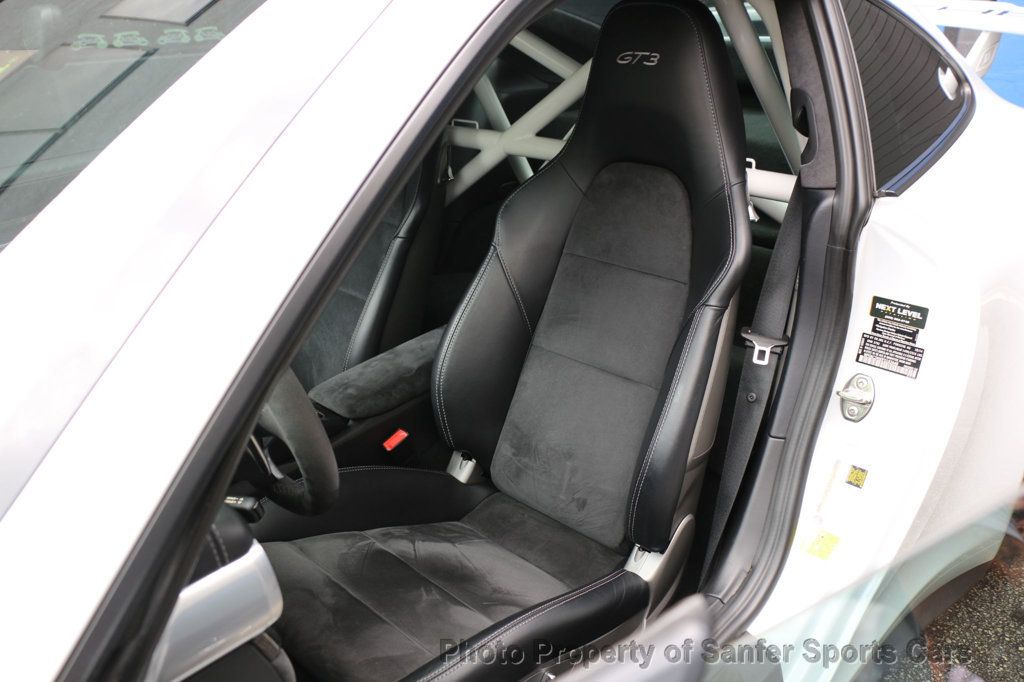 2015 Porsche 911 2dr Coupe GT3 - 23020215 - 23