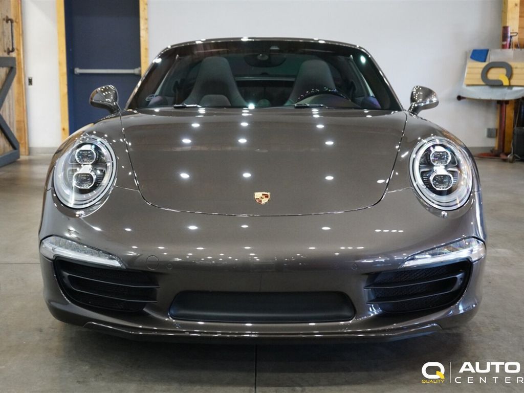 2015 Porsche 911 Targa 4S Coupe photo 2