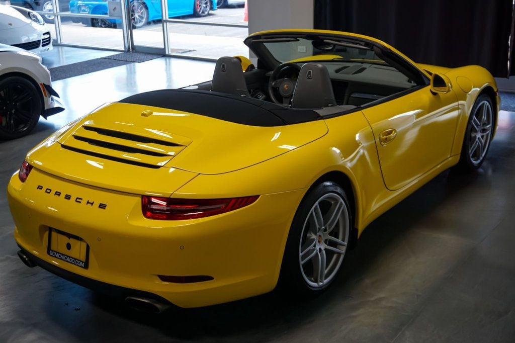 2015 Porsche 911 *7-Speed Manual* *Premium Package +* *PDLS* *Racing Yellow* - 22881440 - 30