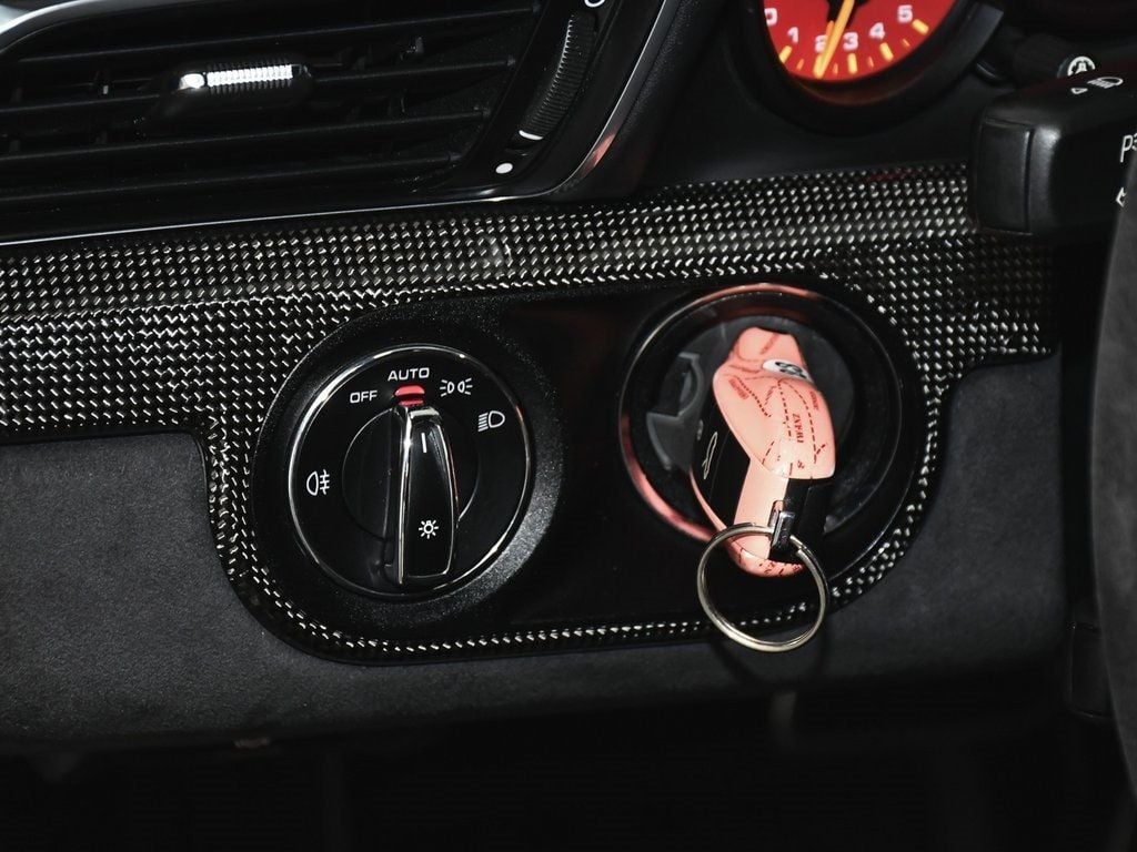 2015 Porsche 911 GT3 Coupe photo 8