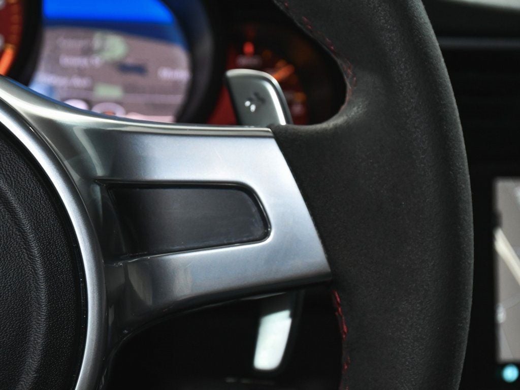 2015 Porsche 911 GT3 Coupe photo 17