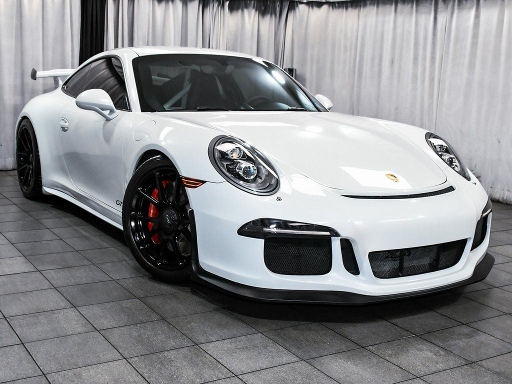 2015 Porsche 911 GT3 Coupe photo 3