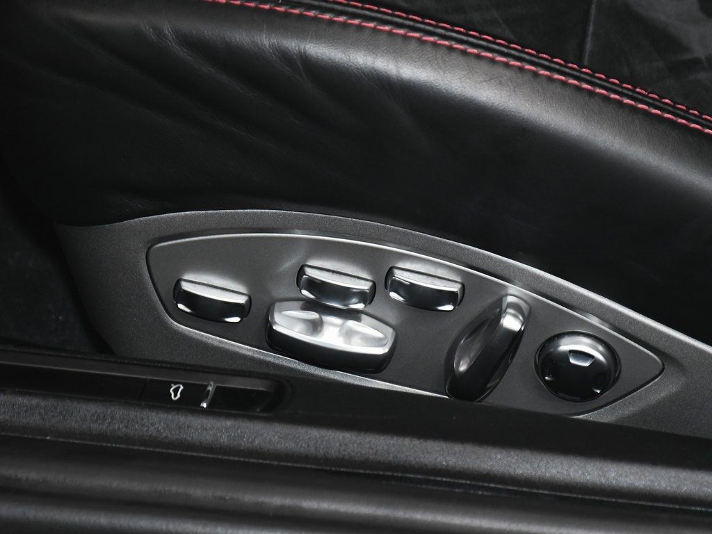 2015 Porsche 911 GT3 Coupe photo 31
