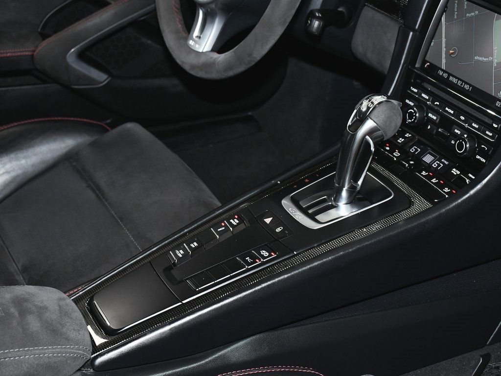 2015 Porsche 911 GT3 Coupe photo 41