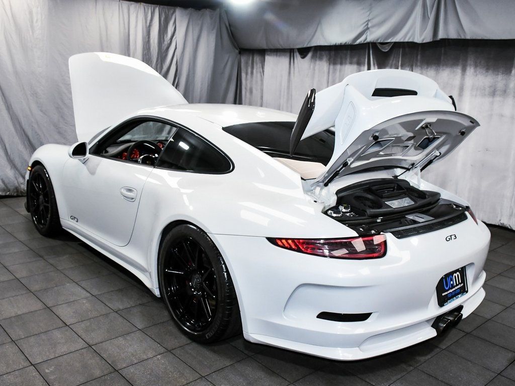 2015 Porsche 911 GT3 Coupe photo 43
