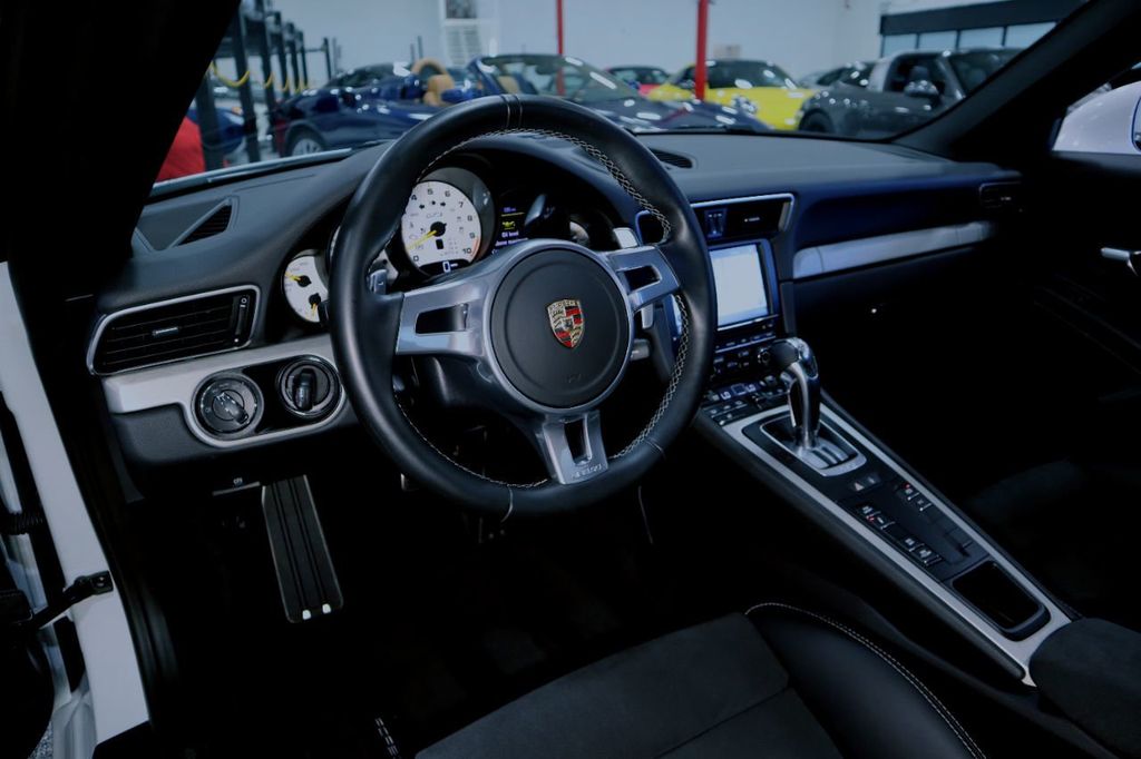 2015 Porsche 911 GT3 * ONLY 7,996 MILES...Adaptive Sprt Seats, Front Axle Lift - 22094403 - 24