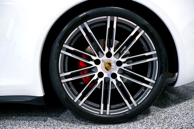 2015 Porsche 911 TARGA 4S CARRERA WHITE...26,490 Miles...As New!  - 22942750 - 38
