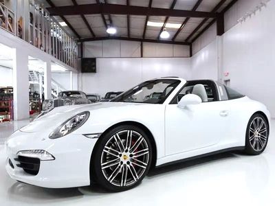 2015 Porsche 911 TARGA 4S