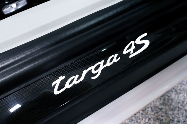 2015 Porsche 911 TARGA 4S WHITE...29,396 Miles...Exceptional  - 22941671 - 33
