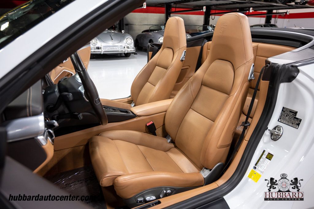 2015 Porsche 911 Turbo  - 22935265 - 18