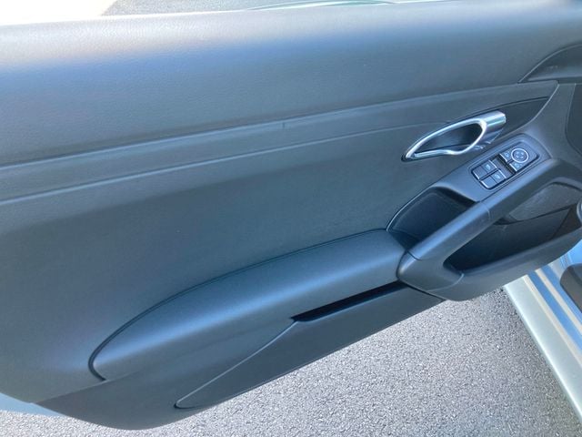 2015 Porsche Boxster 2dr Roadster - 22943758 - 5