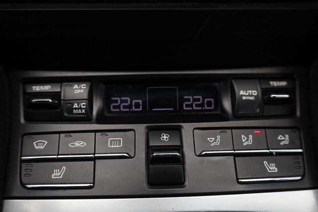2015 Porsche Boxster Roadster - 23094553 - 46
