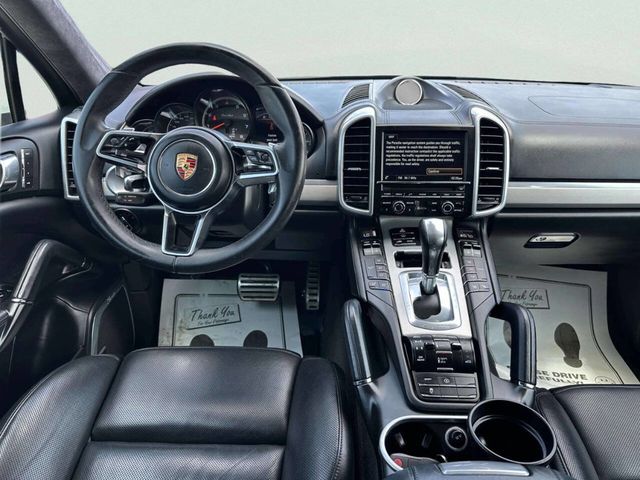 2015 Porsche Cayenne AWD 4dr Turbo - 23051490 - 17