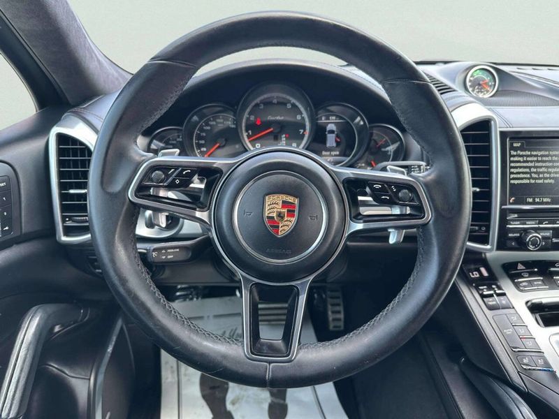 2015 Porsche Cayenne AWD 4dr Turbo - 23051490 - 22