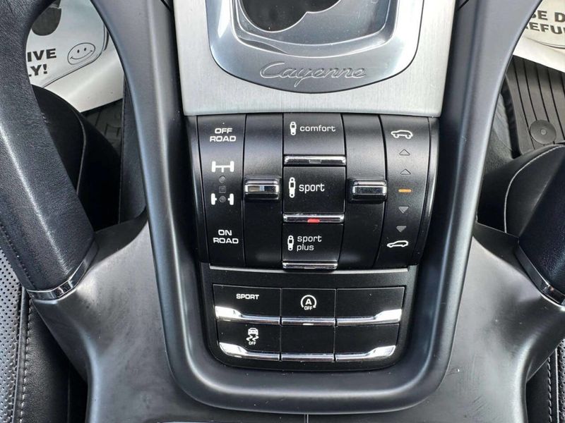 2015 Porsche Cayenne AWD 4dr Turbo - 23051490 - 24