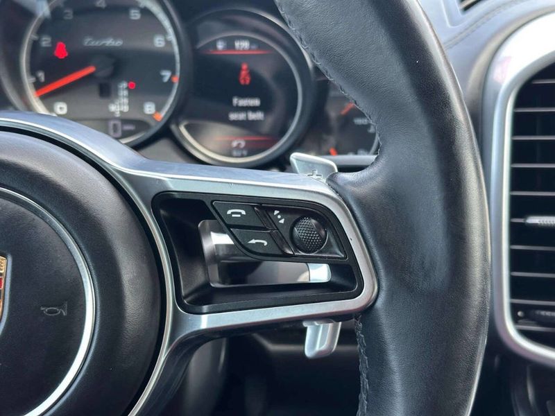 2015 Porsche Cayenne AWD 4dr Turbo - 23051490 - 34