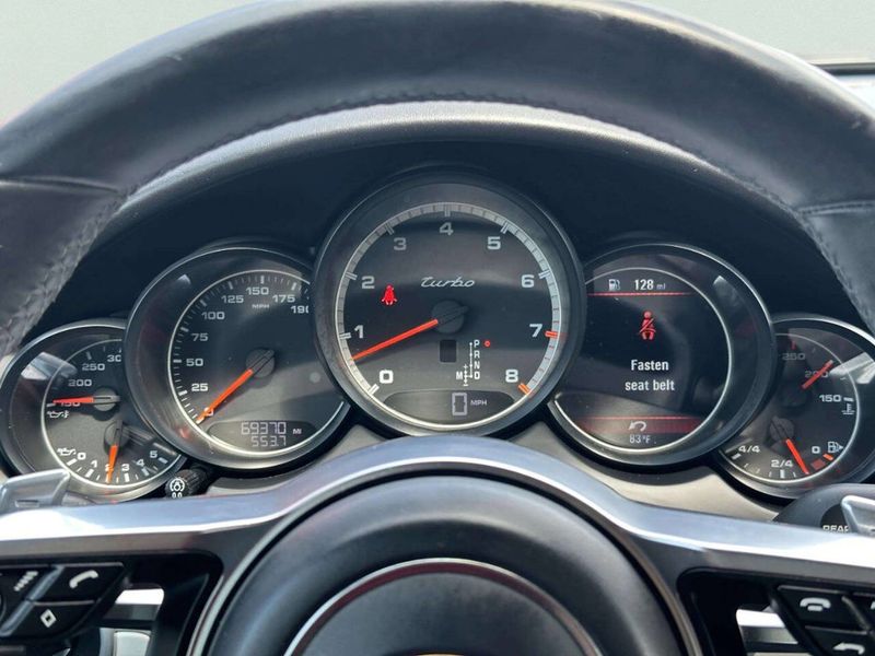2015 Porsche Cayenne AWD 4dr Turbo - 23051490 - 35