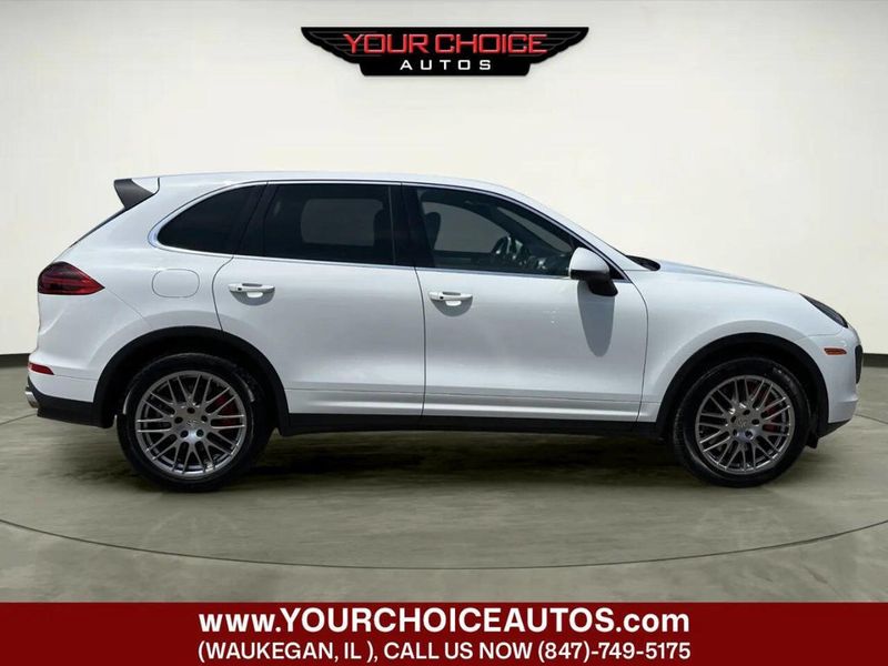 2015 Porsche Cayenne AWD 4dr Turbo - 23051490 - 5