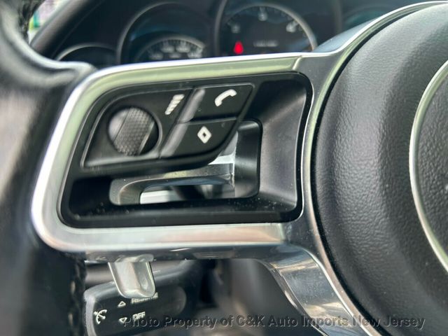 2015 Porsche Cayenne Premium Plus, Infotainment, Pano, 19-inch Cayenne Turbo Rims  - 23032695 - 40