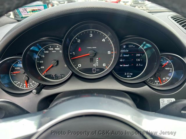 2015 Porsche Cayenne Premium Plus, Infotainment, Pano, 19-inch Cayenne Turbo Rims  - 23032695 - 42