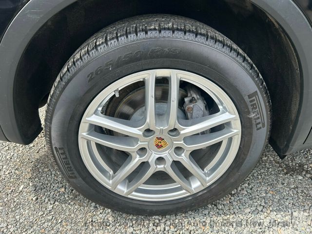 2015 Porsche Cayenne Premium Plus, Infotainment, Pano, 19-inch Cayenne Turbo Rims  - 23032695 - 64
