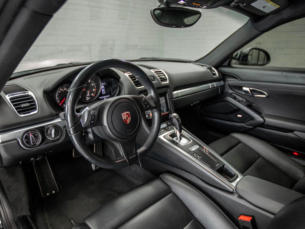 2015 Porsche Cayman photo 15