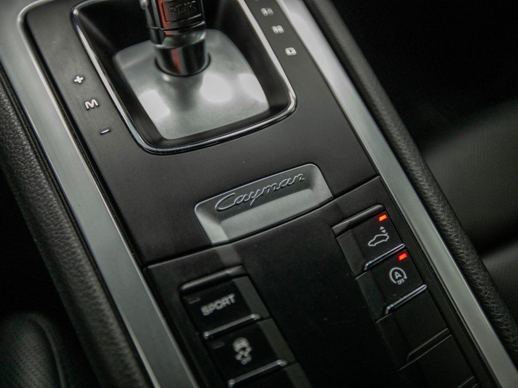 2015 Porsche Cayman photo 19