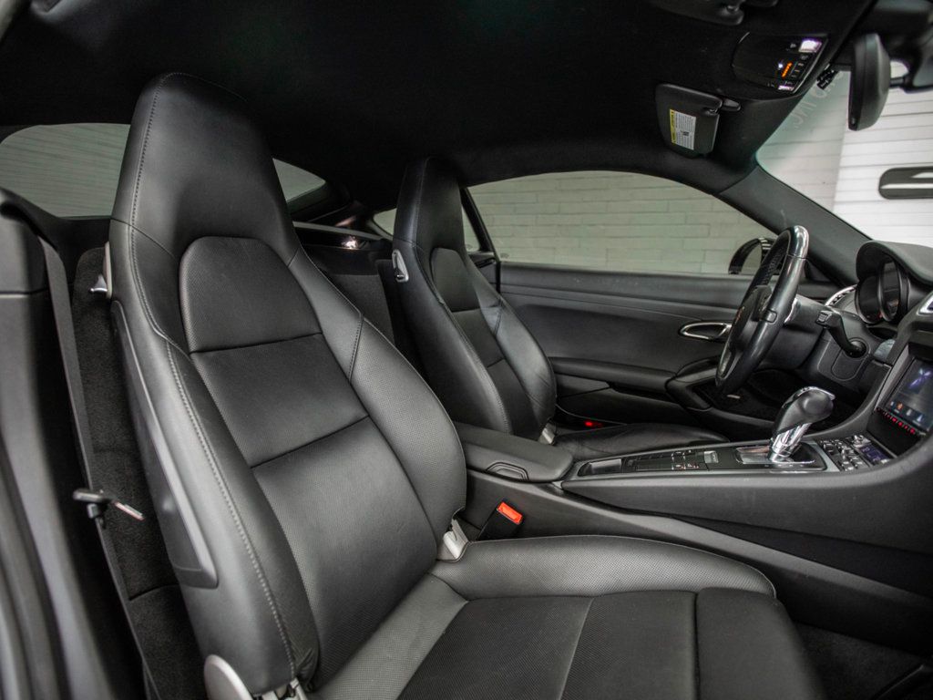2015 Porsche Cayman photo 20