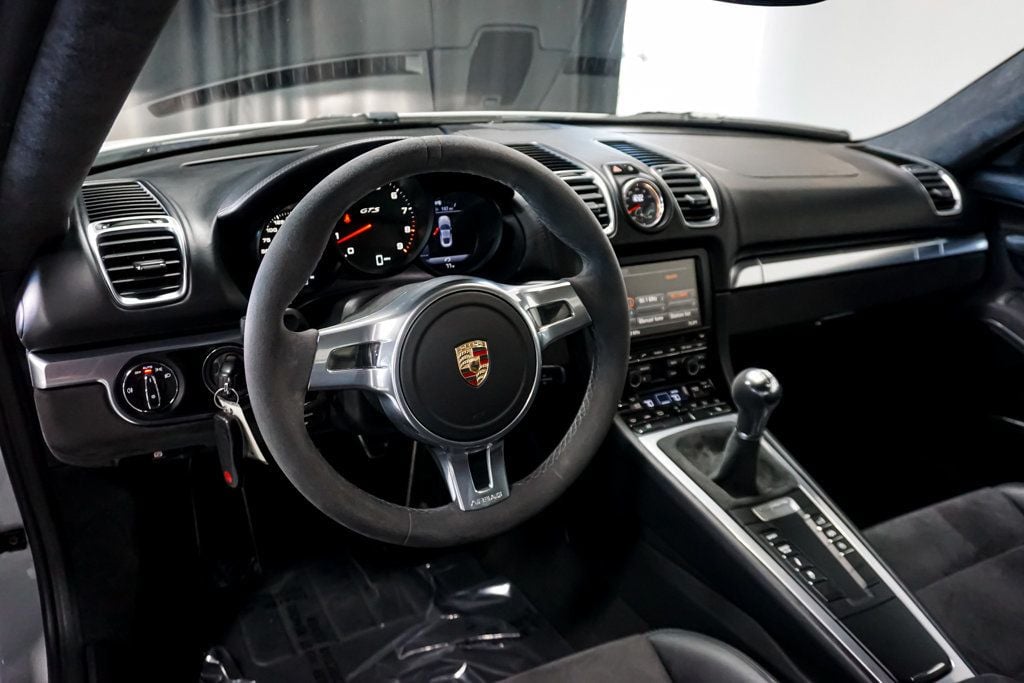 2015 Porsche Cayman *Cayman GTS* *6-Speed Manual*  - 22921608 - 9