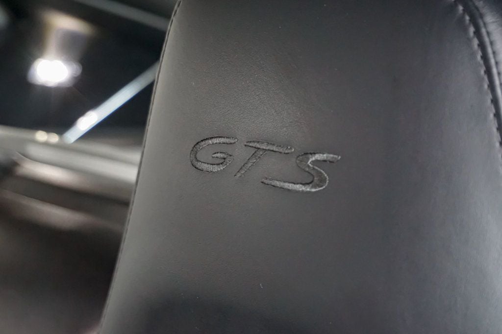 2015 Porsche Cayman *Cayman GTS* *6-Speed Manual*  - 22921608 - 53